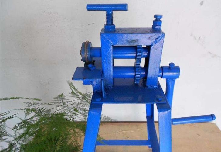 扶余鐵皮折彎?rùn)C(jī)銷(xiāo)售廠家